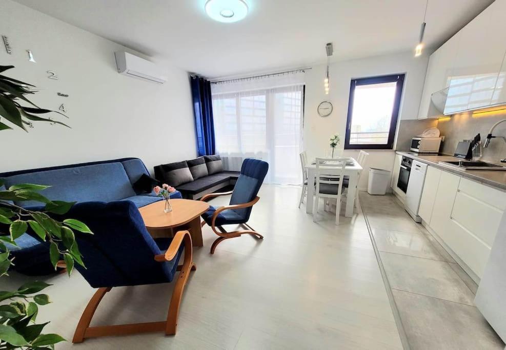 Apartment Sophie 3 Rooms, 2 Bathrooms, 8 Persons Krakow Exterior photo
